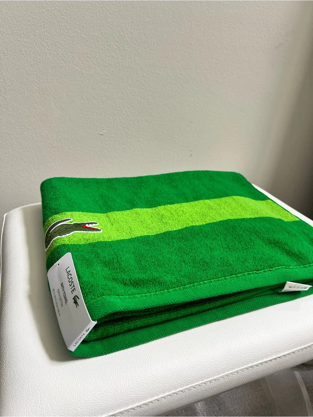 Lacoste Bright Green Cotton Bath Towel 30in X 52in NEW!!